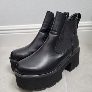 Lamoda Black Platform Boots